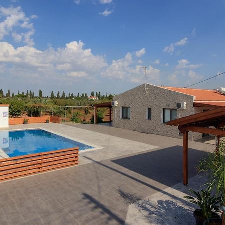 Berryrose Villa Перволия Екстериор снимка