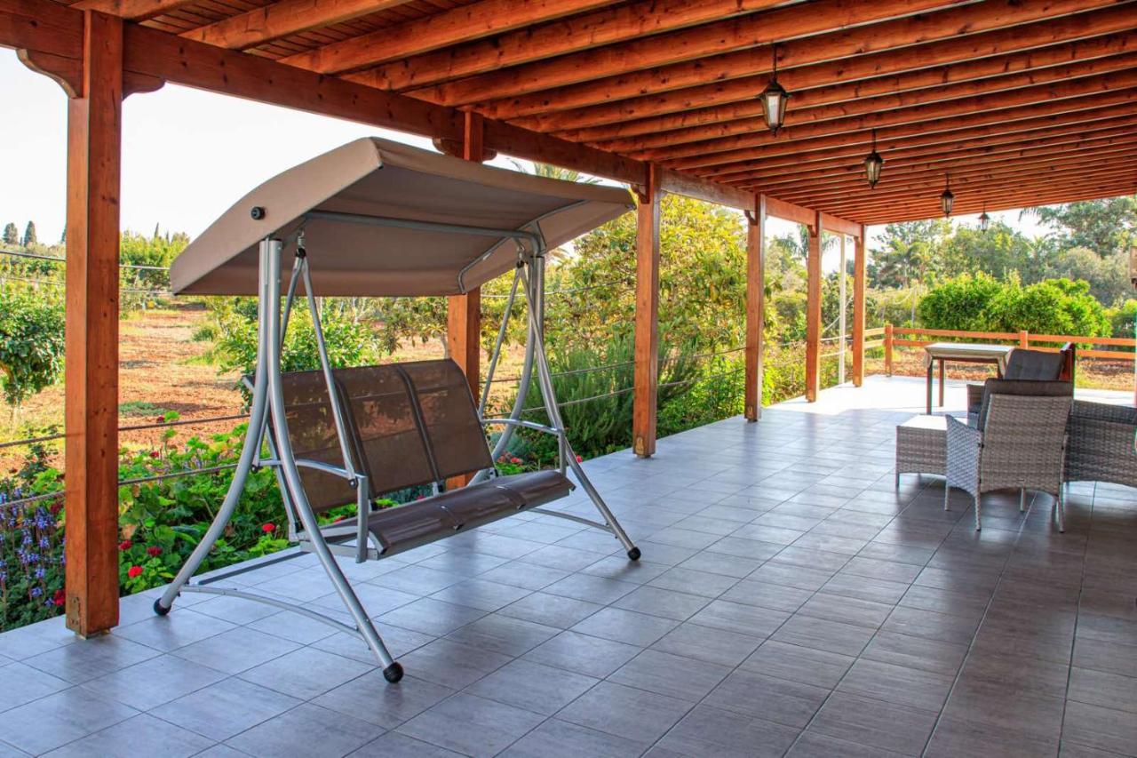 Berryrose Villa Перволия Екстериор снимка
