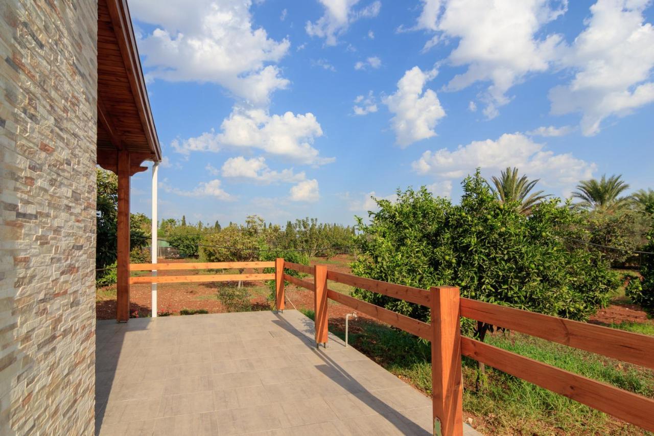 Berryrose Villa Перволия Екстериор снимка